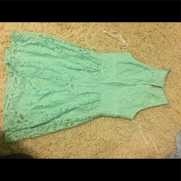 Lacy high neck shirt dress - Picture 2 of 4